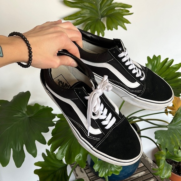 Sneakers - Picture 1 of 3